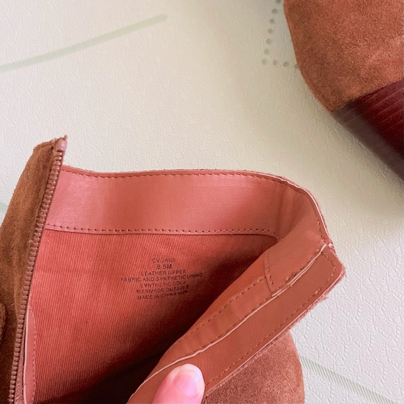 Chelsea & Violet Wren Light Brown Suede Heeled Booties Asymmetrical Boots Sz 8 - Picture 16 of 16